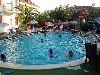 Otel Dost 3*