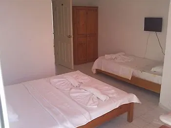 Otel Dost 3*
