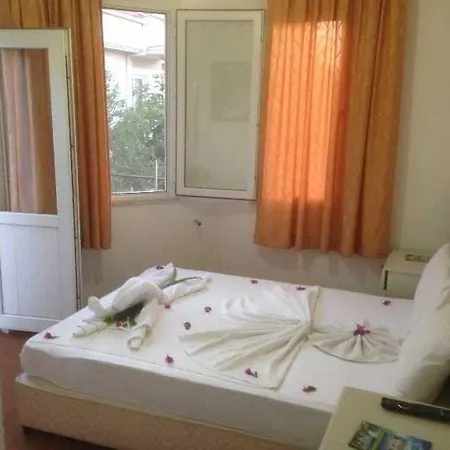 Dost Otel 3*